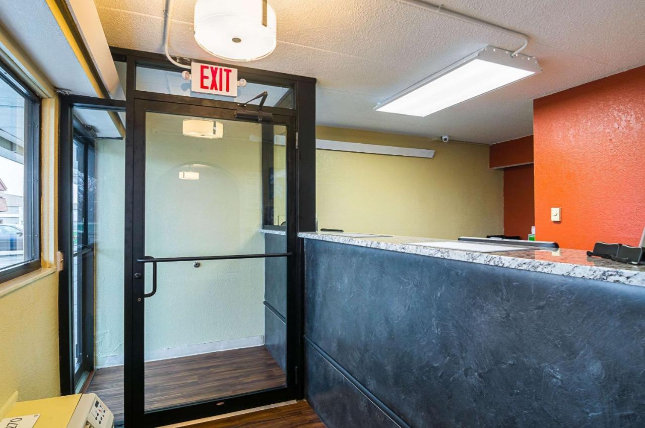 Econolodge Chicago 南荷兰 外观 照片