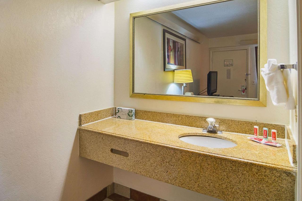 Econolodge Chicago 南荷兰 外观 照片